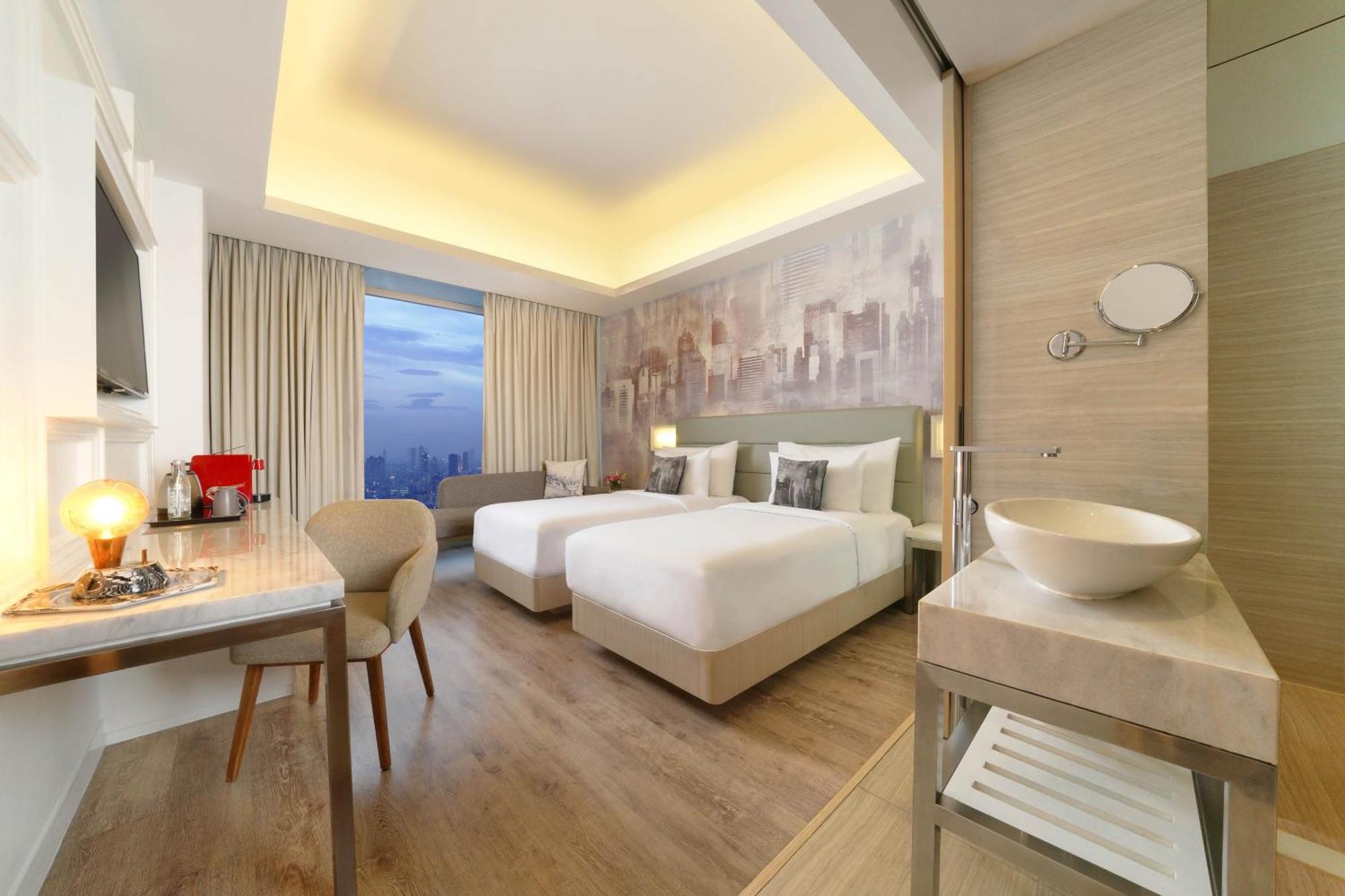 Hotel Harris Vertu Harmoni Jakarta